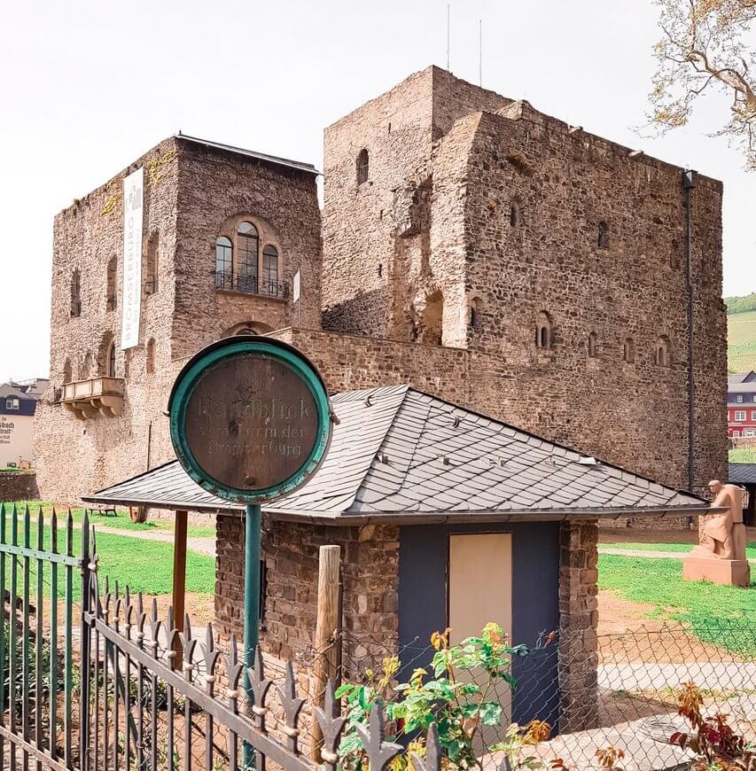 Brömserburg Castle